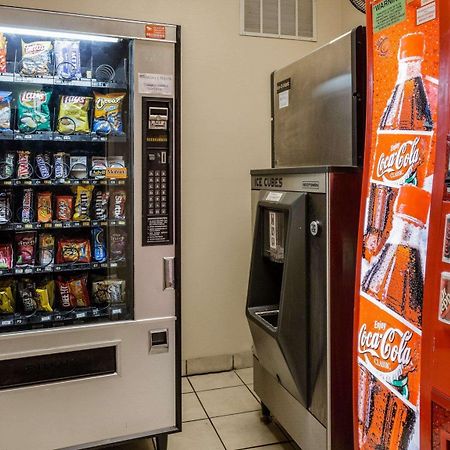 Quality Inn West Memphis I-40 Экстерьер фото