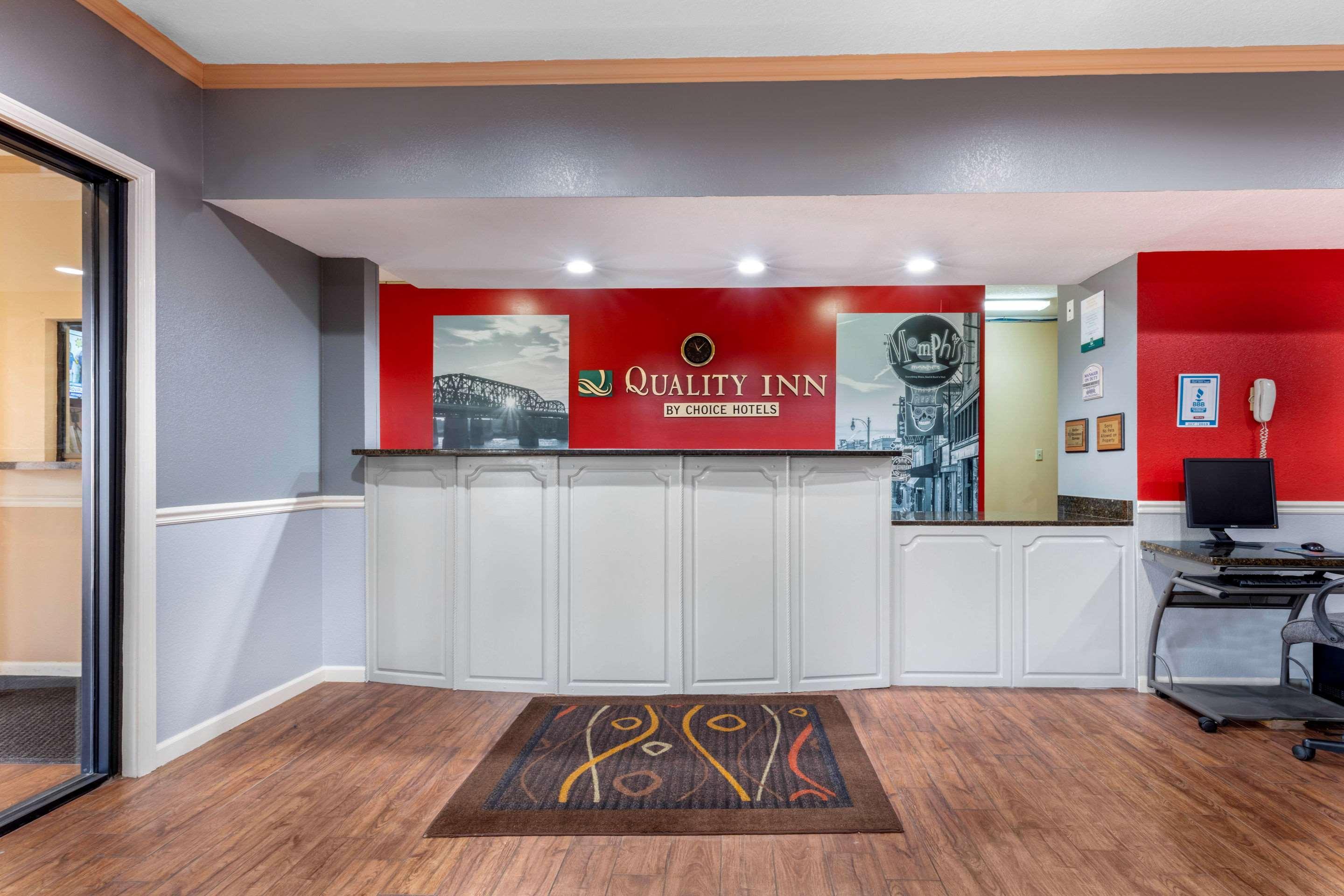 Quality Inn West Memphis I-40 Экстерьер фото