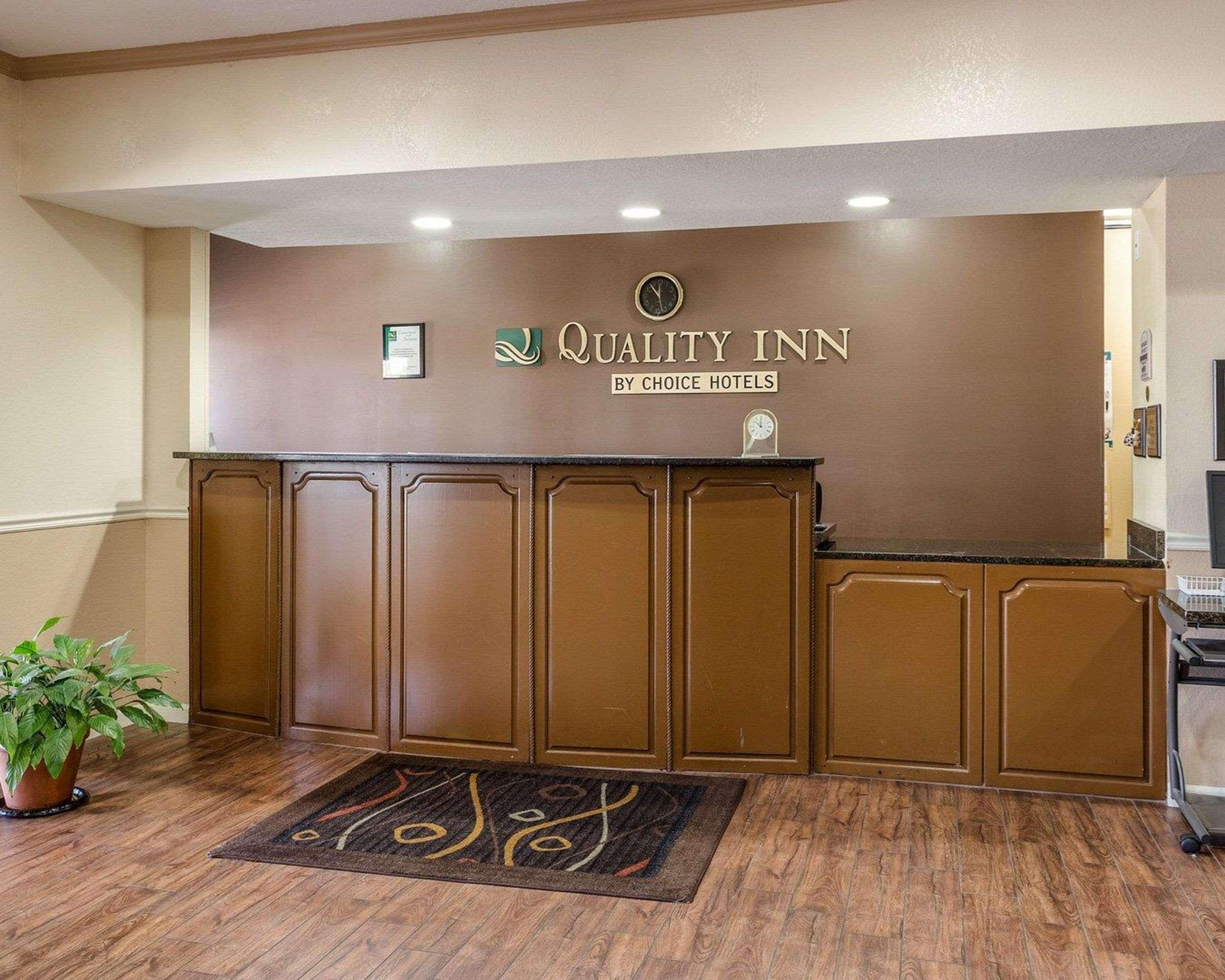 Quality Inn West Memphis I-40 Экстерьер фото