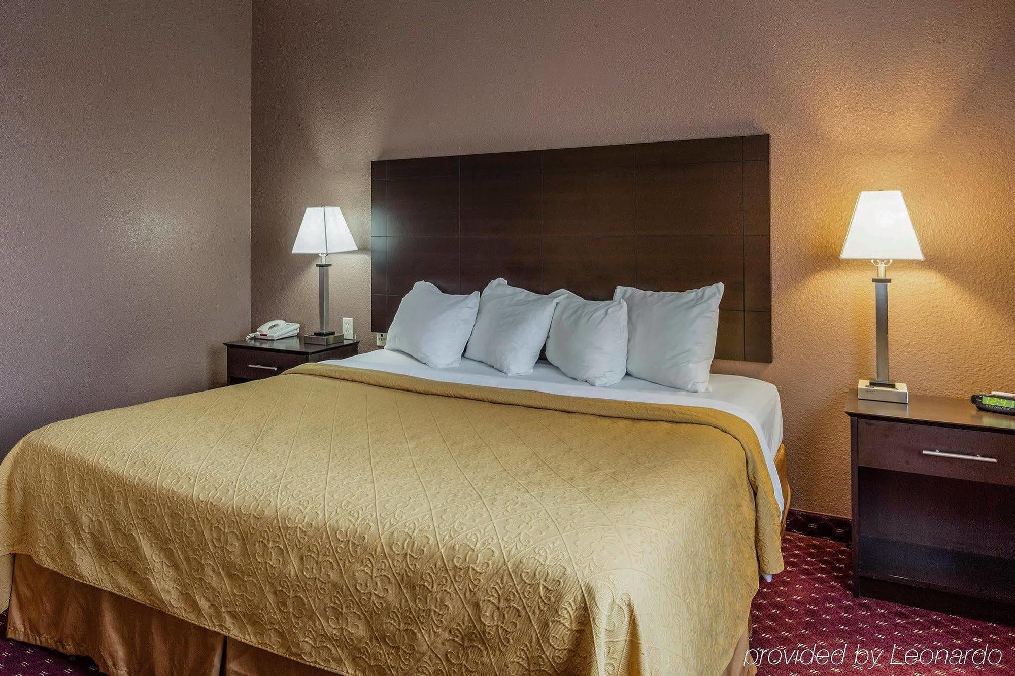 Quality Inn West Memphis I-40 Экстерьер фото